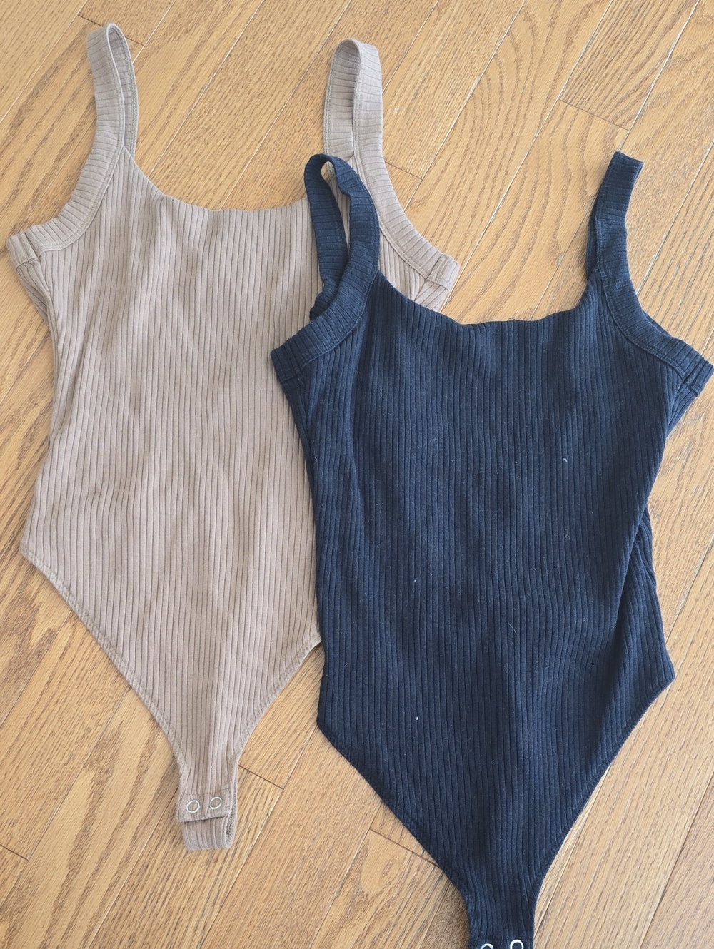Ribbed Scoop Neck Bodysuit in Taupe and Black